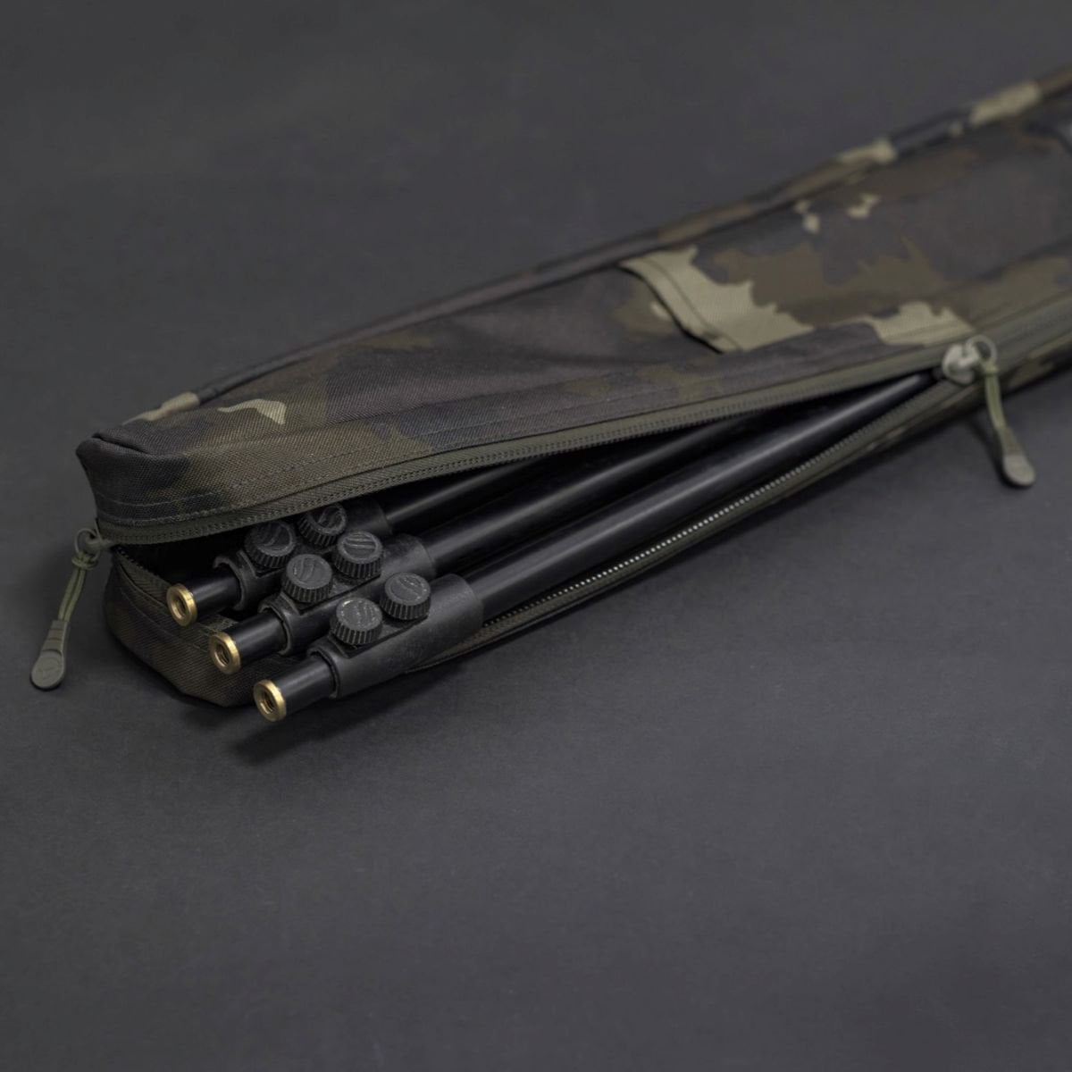 Korda Compac Storm Pole Bag Dark Kamo