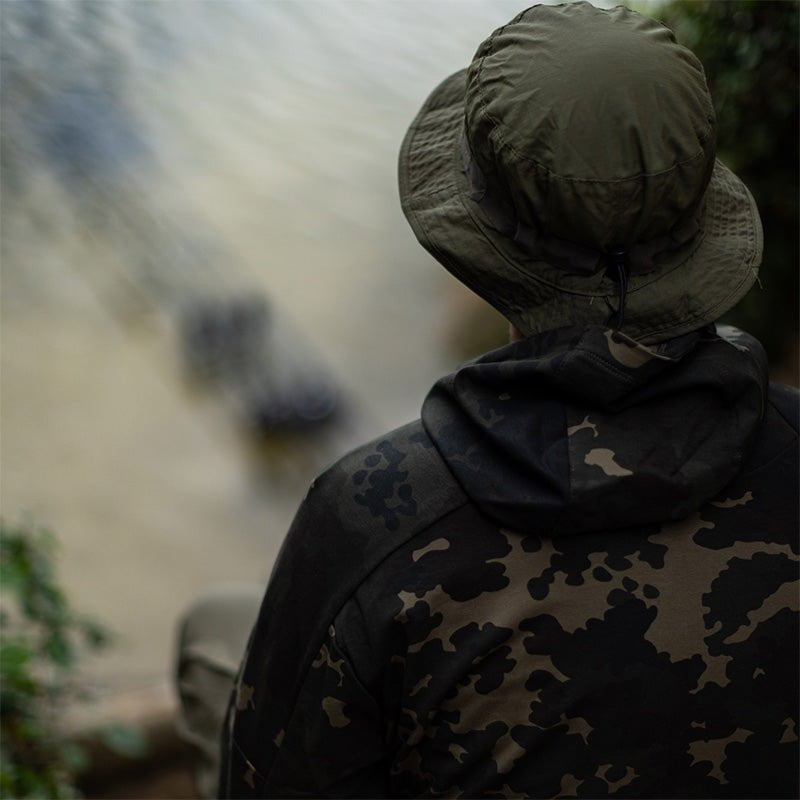 Korda Lightweight Hoodie Dark Kamo