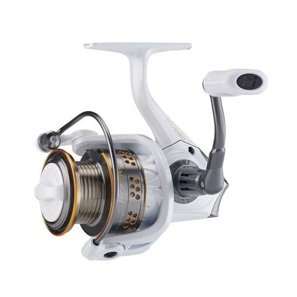 Red Max Spinning Fishing Reel a Plano ProLatch Large 3700