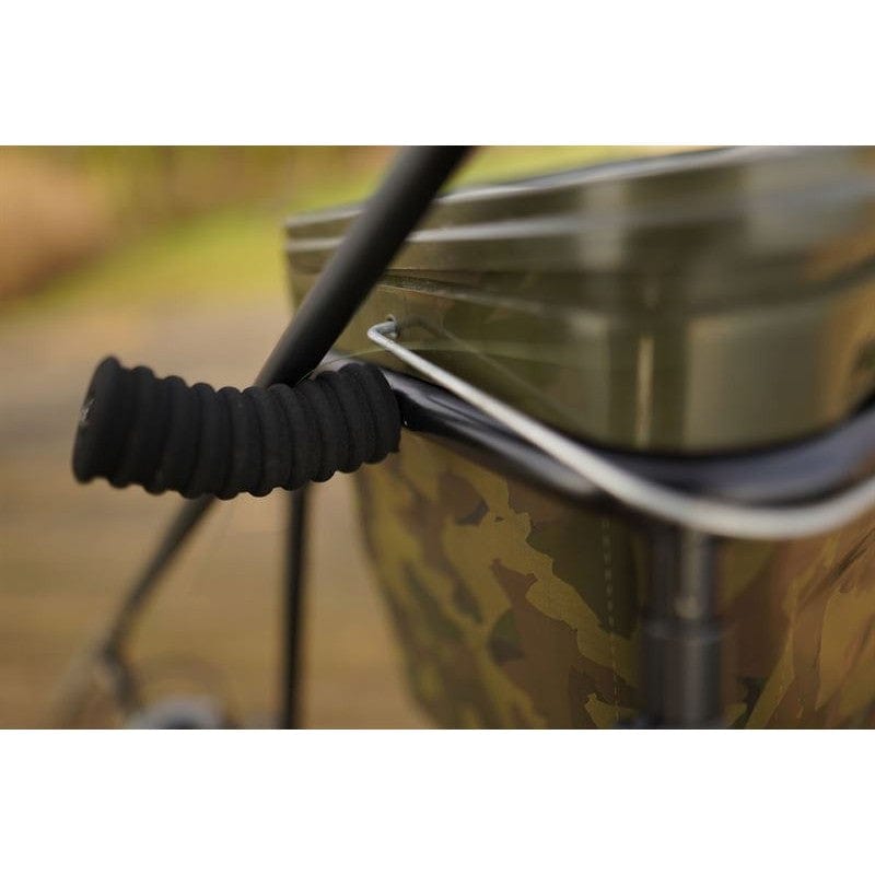 Avid Carp Lokdown Bucket Stand