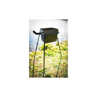 Avid Carp Lokdown Bucket Stand