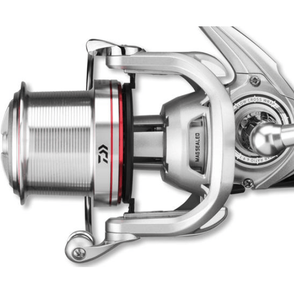 Moulinet Spod DAIWA Emblem 35 SCW QD Moulinet Spod DAIWA Emblem 35 SCW QD