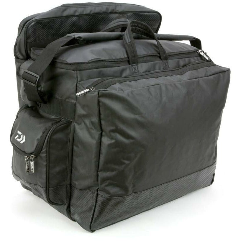 DAIWA Air Complete Carryall red