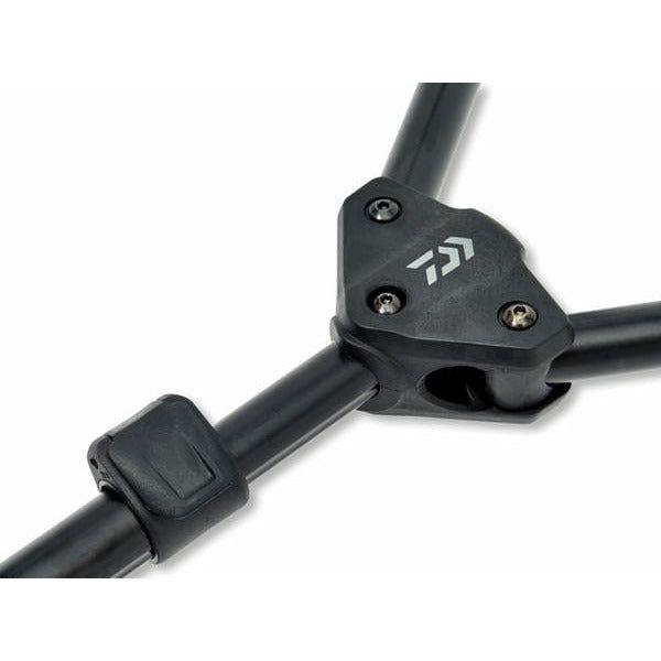 DAIWA Black Widow Low Level 3 Rod Pod