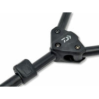 DAIWA Black Widow Low Level 3 Rod Pod