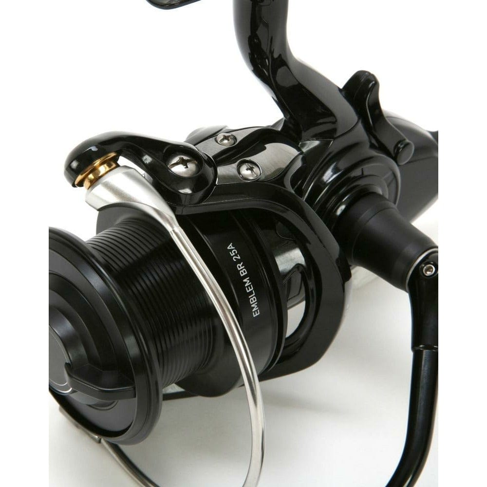 daiwa emblem 25a bite and run reel DAIWA Emblem BR 25A Baitrunner Reel with BR System – MatchFishing