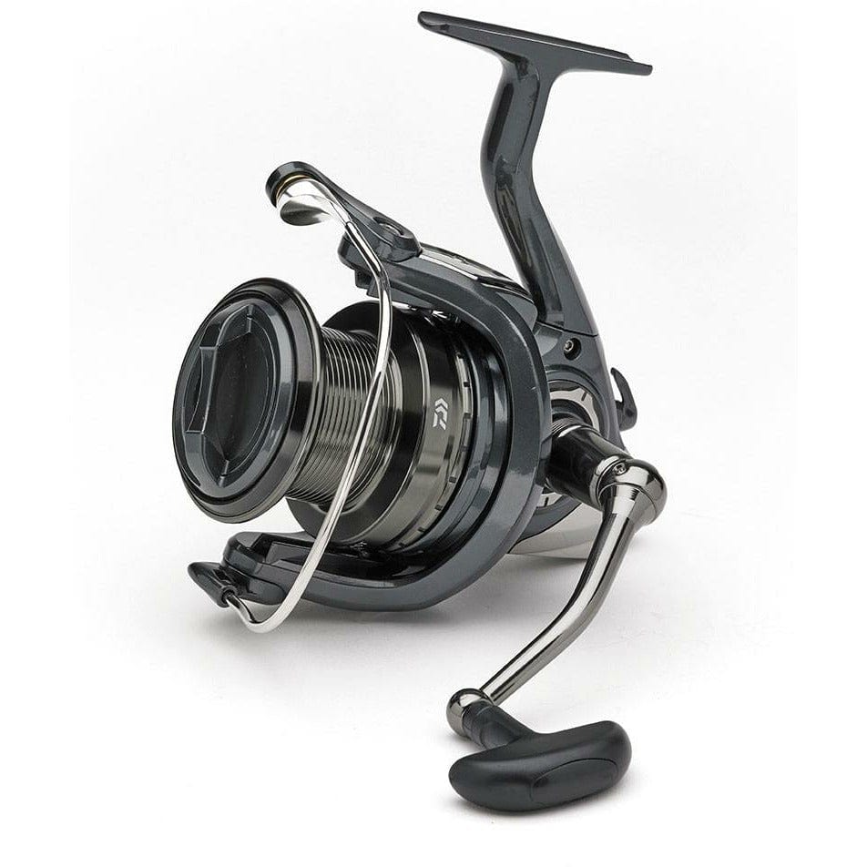 daiwa emcast 25a reel DAIWA Emcast 25A Carp Fishing Reel – MatchFishing